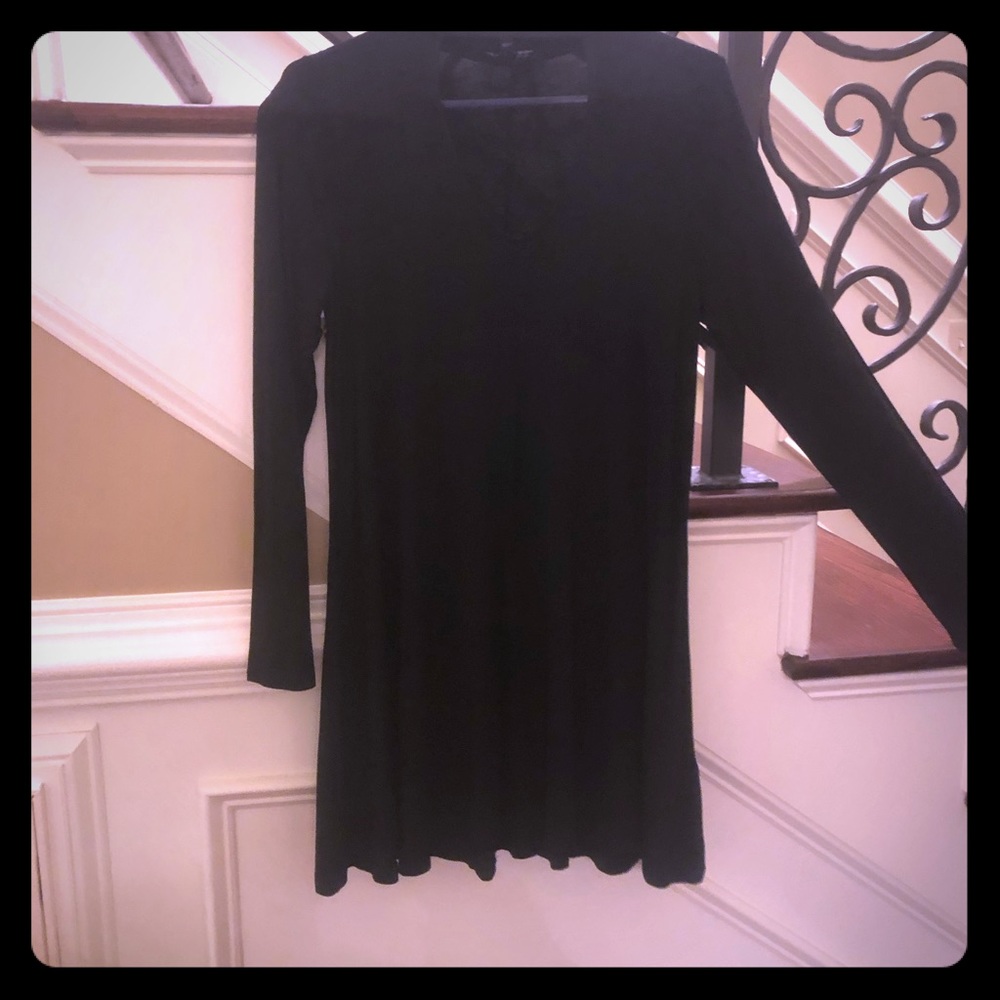 Size M Express modal dress, black